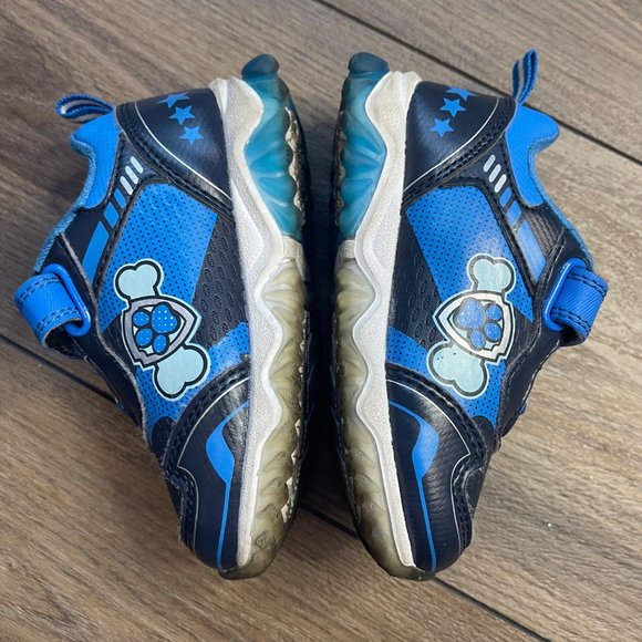 Paw Patrol Unisex Kids Light Up Hook and Loop Closure Sneakers Infant Size 7 - Picture 2 of 8